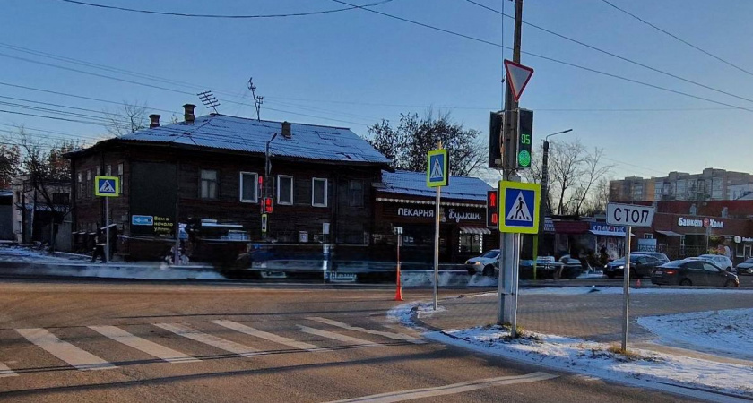 Женщина за рулем иномарки сбила юношу на улице Ленина в Кирове