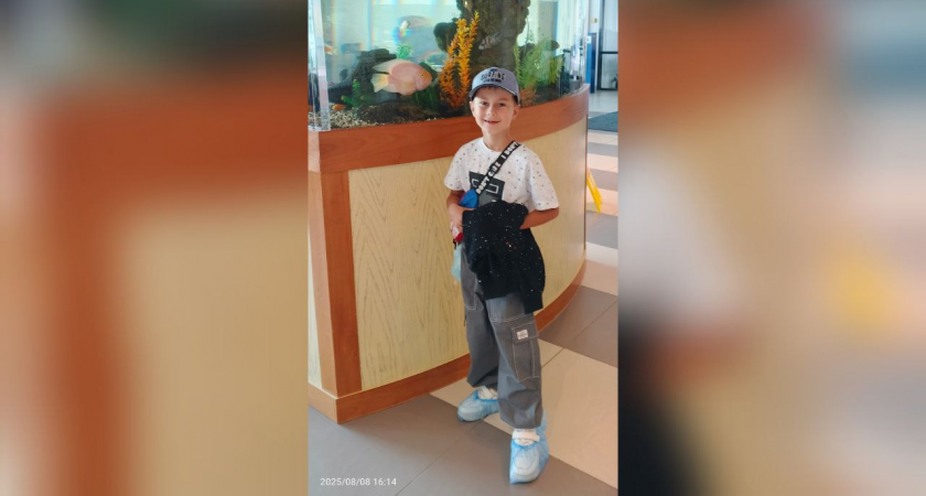 "Врачи говорили, что нам поможет только чудо": кировчанка рассказала о подвиге 7-летнего сына, ставшим донором костного мозга для брата