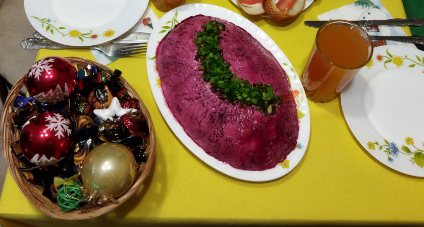 Новогодний салат "Царская шуба": вместо селедки особенный ингредиент - получается в 20 раз вкуснее обычной