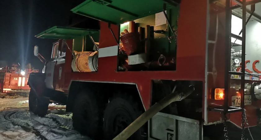 В Кирове на Транспортном проезде произошел пожар в автомобиле