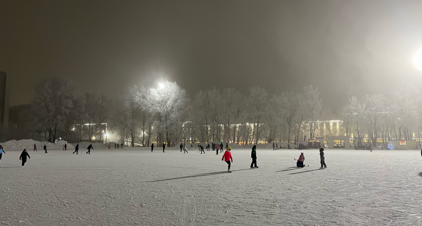 Где покататься на коньках в Кирове зимой 2025-2026: адреса, расписание, цены 