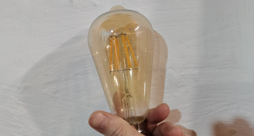 Выбросил все светодиодные и вернул обычные советские лампочки: почему я больше никогда LED не возьму