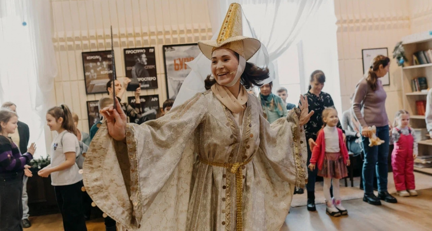 Афиша новогодних спектаклей "Театра на Спасской" в Кирове