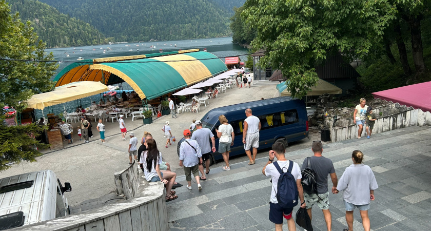 Что не так с едой в Абхазии, раз русские туристы питаются там "Дошираком" - честный отзыв