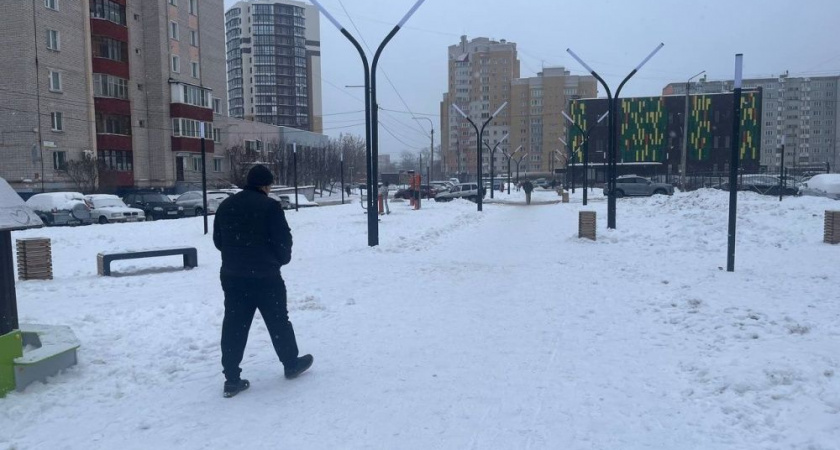 Новый большой сквер открыли на улице Риммы Юровской в Кирове