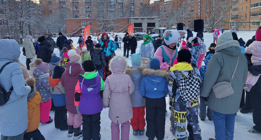 "ЭнергосбыТ Плюс" совместно с управляющими компаниями провел праздники для детей