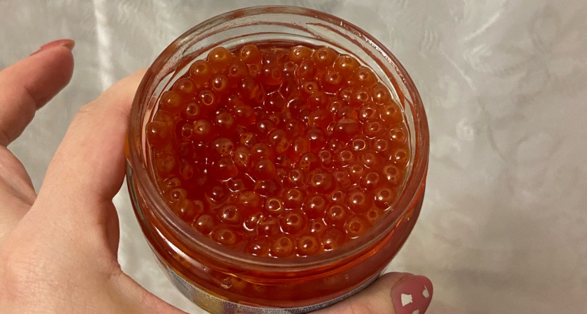 Не берите это! Роскачество выявило кишечную палочку в икре пяти популярных марок