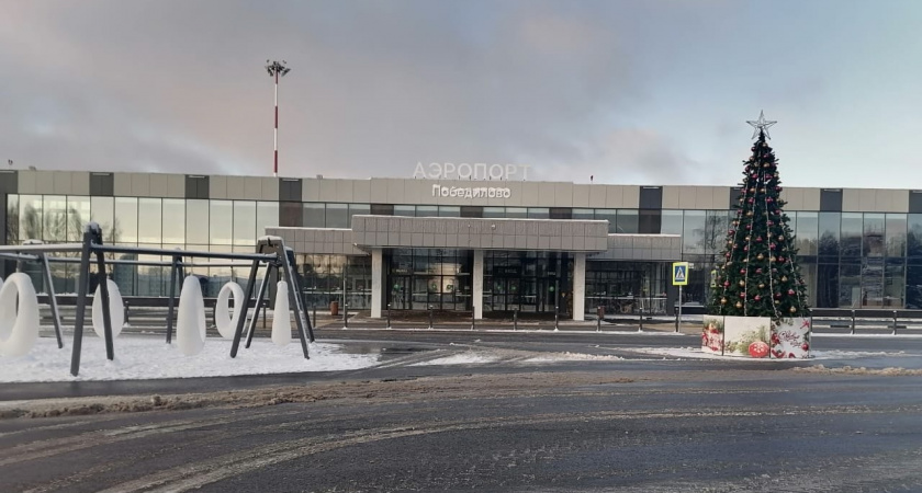 На весь январь в кировском аэропорту Победилово изменят тарифы на парковку авто