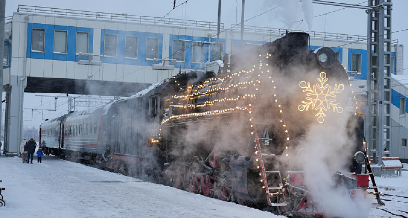 Новогодний туристический поезд отправился из Кирова в Слободской