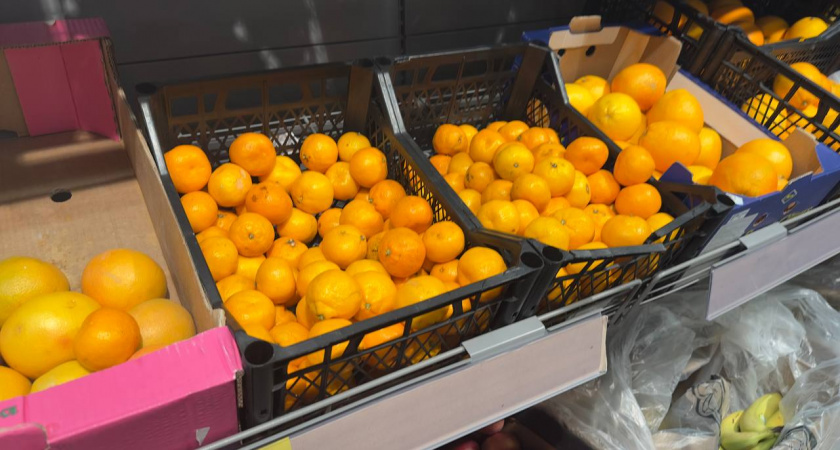 Продавцы не любят, когда покупатели это знают: как определить сладость мандарина по кожуре