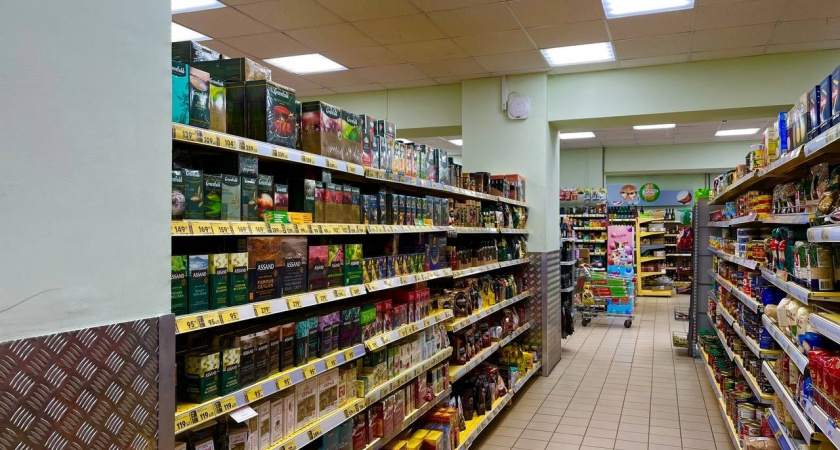 48-летний кировчанин решил бесплатно взять в магазине водку