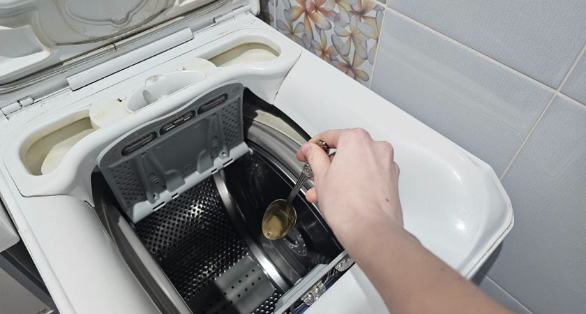 Думаете, машинка "прыгает" потому что старая? Один трюк - и она стоит как влитая годами