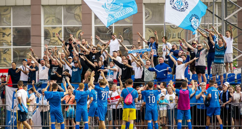 Девять игроков ушли из кировского "Динамо": за месяц клуб лишился 13 футболистов