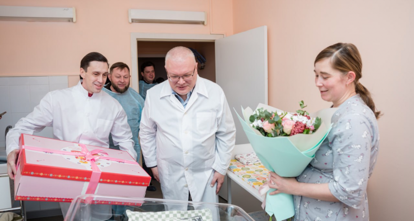 В Кирове на свет появились девочка Саша и мальчик Кирилл в новогоднюю ночь