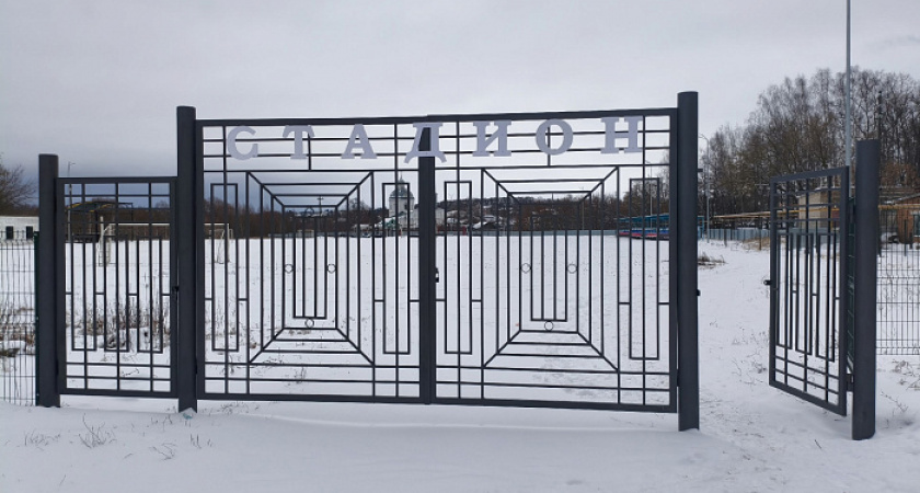 Жителям Малмыжа на Новый год подарили обновленный стадион