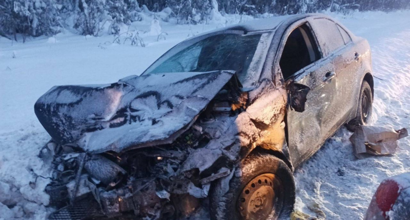 Пять человек пострадали в результате столкновения машин в Сунском районе