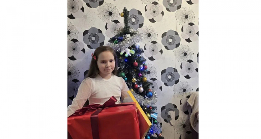 Министр исполнил желание маленькой жительницы Кировской области