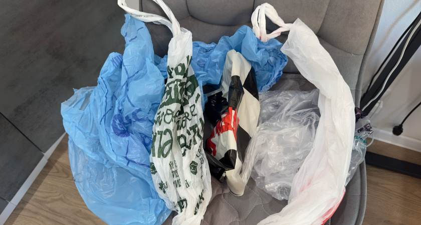 Мусорные мешки - пережиток прошлого: дорого стоят и постоянно рвутся - нашла им бесплатную замену (способ известен еще со времен СССР)