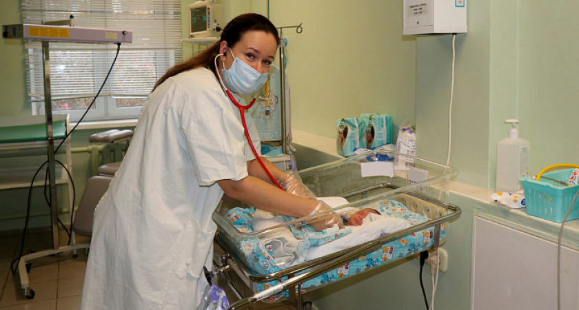 91 мальчик и 89 девочек родились в Кировской области в период с 1 по 11 января