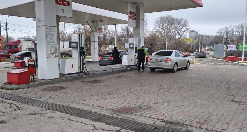 В российский бензин начнут добавлять этанол: что об этом важно знать каждому водителю