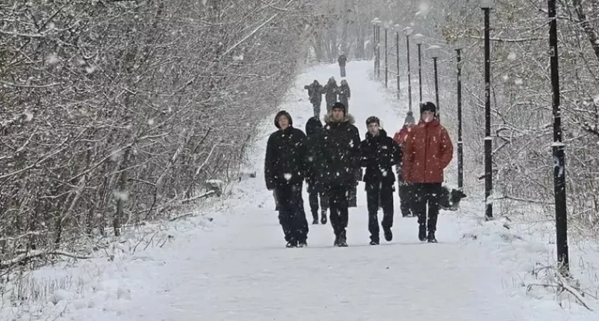 Вспышка на Солнце вызвала радиационный шторм вблизи Земли