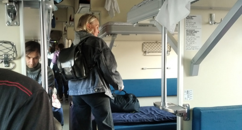 Поездка испорчена: в СВ было невыносимо, я перешла в плацкарт - но меня сразу выгнали