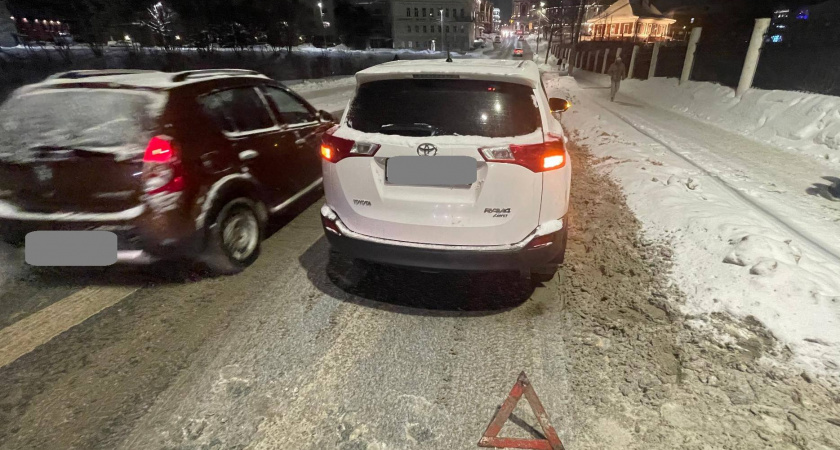 В Кирове женщина за рулем иномарки сбила мужчину на пешеходном переходе