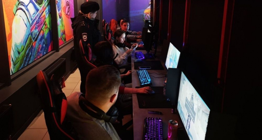 Хакер проник в компьютер кировчанина и потребовал выкуп 200 тысяч рублей