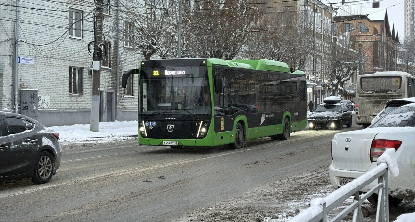 Автобусы из новой поставки 2026 года вышли на городские маршруты в Кирове