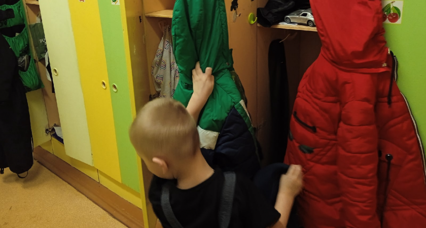 "Оставшиеся педагоги убегут из детсадов": кировчане о продлении работы в дошкольных учреждениях