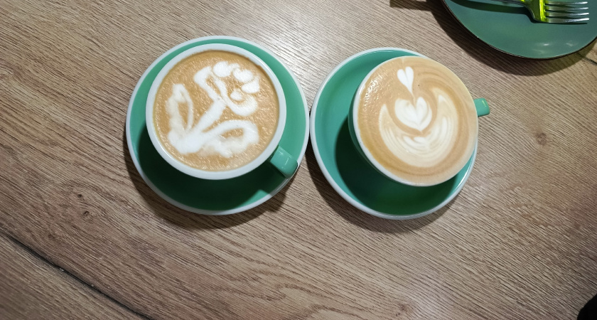 Правда ли, что кофе с молоком вреднее, чем обычный кофе