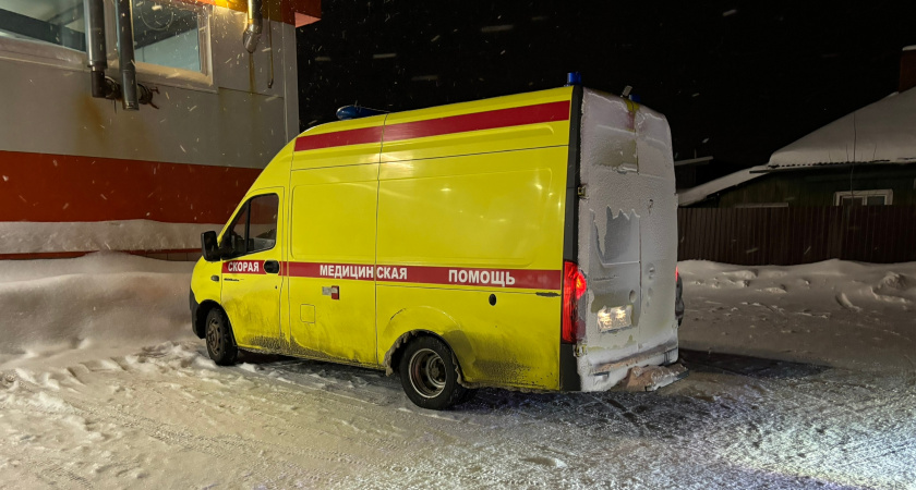 Мужчина выпал из окна многоэтажки на улице Московской в Кирове
