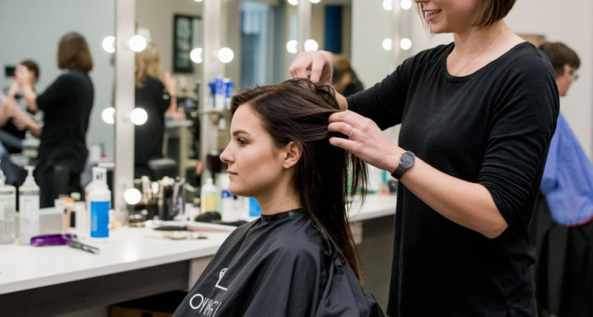 Длина волос, которая добавит возраст, и стрижка, которая уберет годы: совет опытного парикмахера