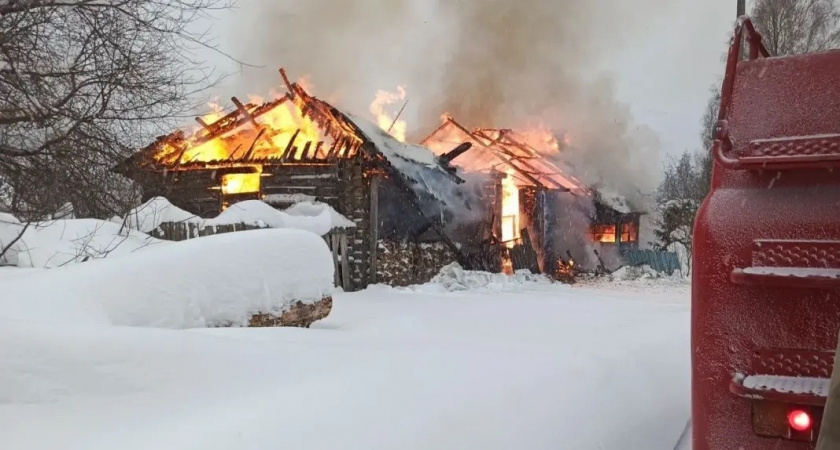Под Котельничем мощный пожар накрыл 160 квадратных метров, есть пострадавший
