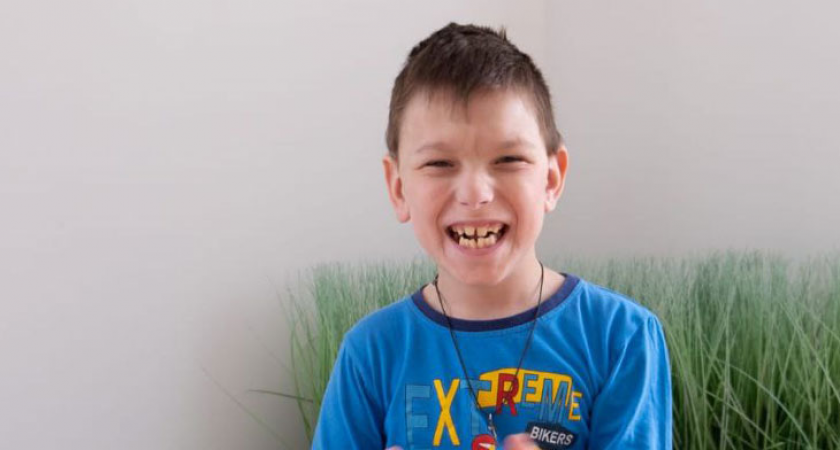 "Ребенку трудно даже говорить": 8-летнему мальчику из Кирова нужна помощь после операции на черепе