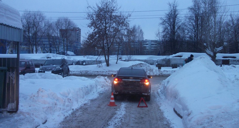 Парковка не спасёт: инспекторы ГАИ начали ловить водителей во дворах, чтобы выписать штраф – закон не поможет и вот почему