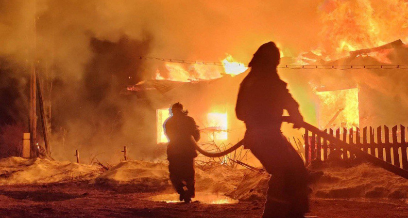 В Слободском на пепелище нашли тело человека