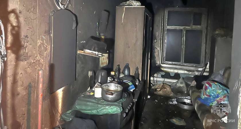 Встревоженные слобожане заставили соседа выбросить полыхающий телевизор в окно