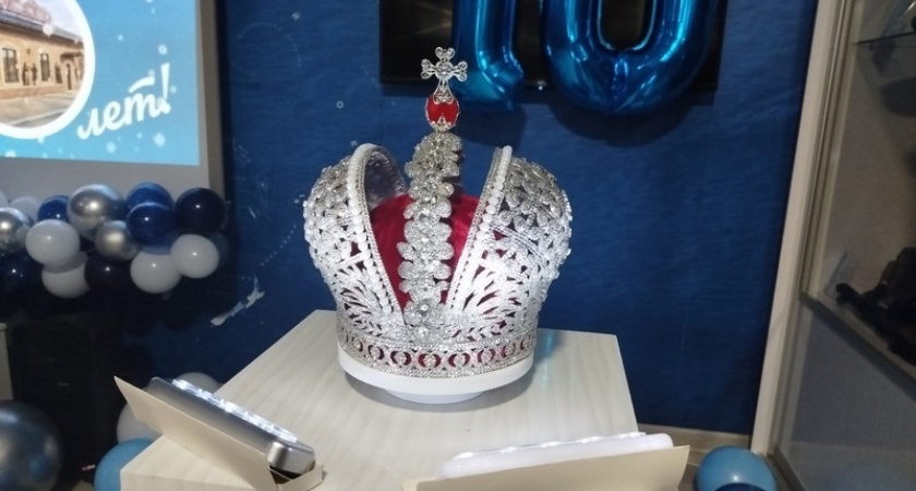 В одном из музеев Кировской области появилась корона Российской Федерации