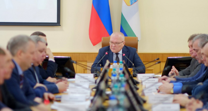 "Сам еле проехал": губернатор высказался насчет качества уборки снега в Кирове