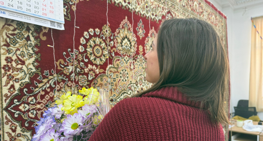 Хватит дарить скучные цветы и конфеты: 20 подарков на День всех влюбленных, которые точно порадуют