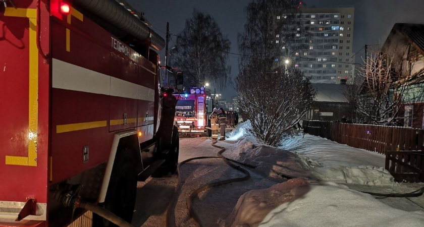 В Малмыже в выгоревшей квартире пожарные нашли тело человека