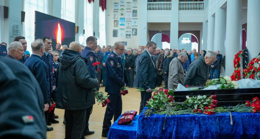 В Кирове простились с экс-полковником милиции Маратом Эпштейном-Злотниковым