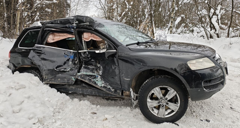 Тройная авария с грузовиком и внедорожником произошла в Кирово-Чепецке