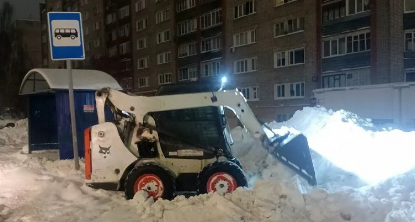 Власти Кирова указали 43 участка, где не нужно парковаться в ночь на 10 февраля