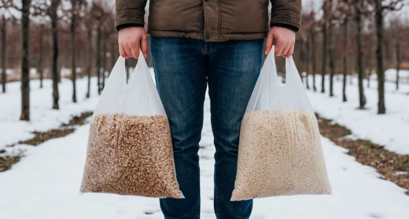 3 крупы из магазина заменяют мне тонну навоза. Раскидываю зимой по снегу, весной удобрения не покупаю