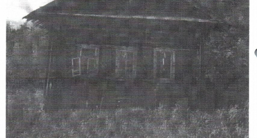 Москвич купил покосившийся дом под Котельничем и прописал в нем шесть приятелей