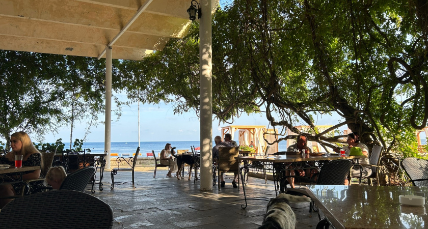 Названы страны, где можно жить припеваючи на российскую пенсию