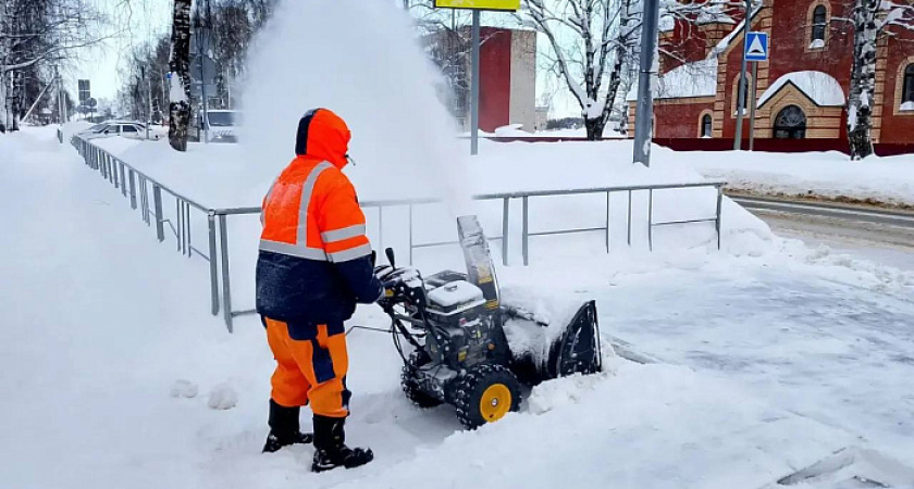 В 2,5 раза больше нормы: Киров бьет рекорды по уровню снежного покрова
