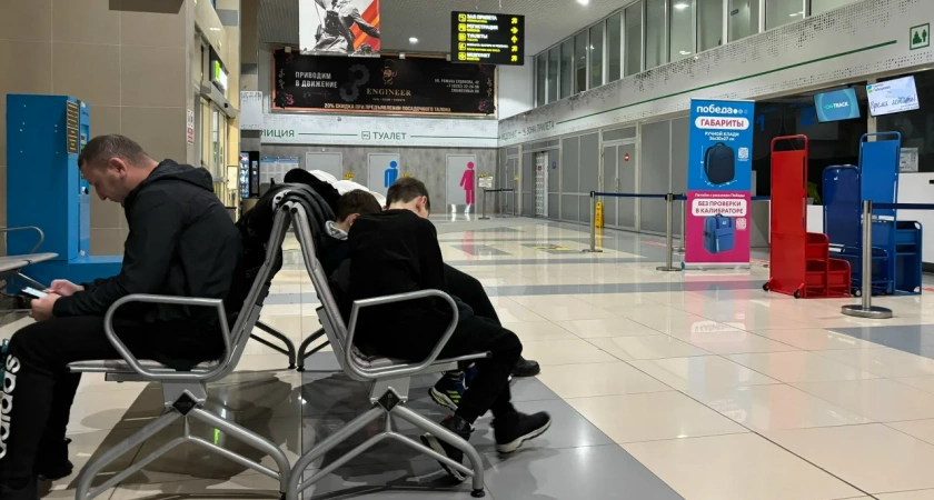 В Кирове наказали перевозчика, бросившего пассажиров в 10-часовом ожидании рейса